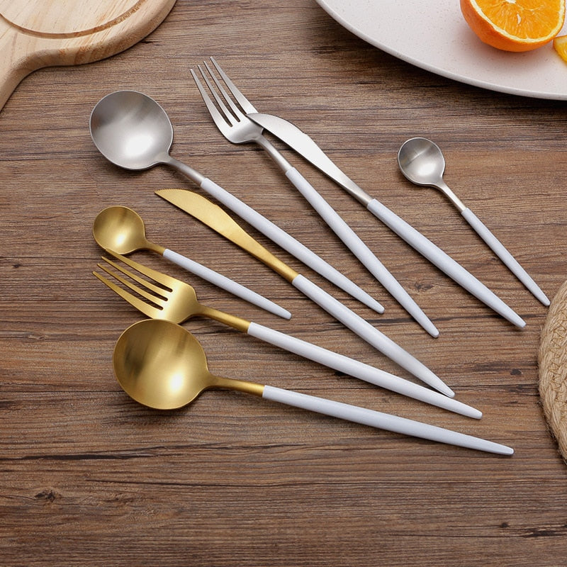 4-teiliges Besteckset Modern für kreative Anlässe 1