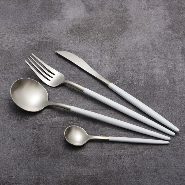 4-teiliges Besteckset Modern für kreative Anlässe 13