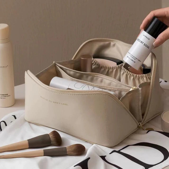 Beauty Case für Damen mit mehreren Fächern 0
