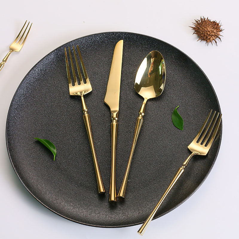 Besteck-Set für den Tisch 6