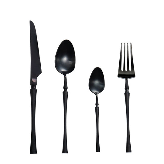 Besteck-Set für den Tisch 7
