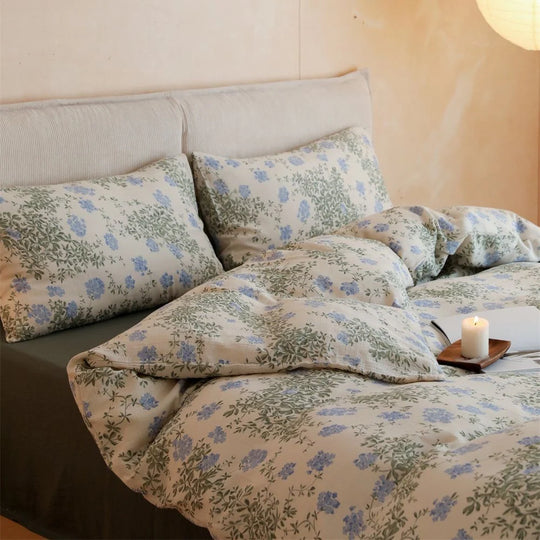 Bettwäsche-Set Damen mit floralem Muster und leichter Steppdecke 1