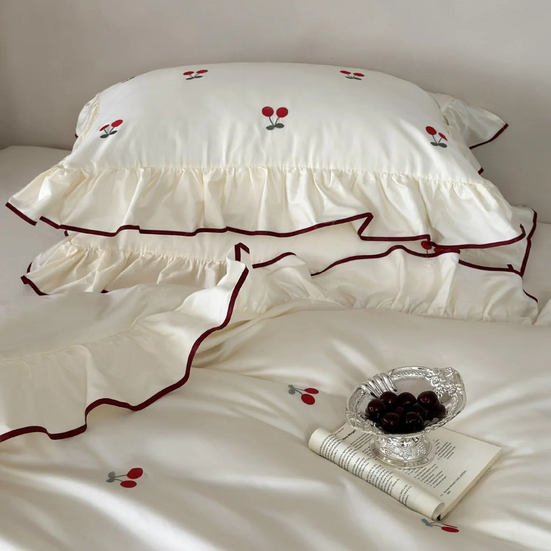 Bettwäsche Set 180x200 Romantisches Design mit Rüschen und Kirschstickerei 4