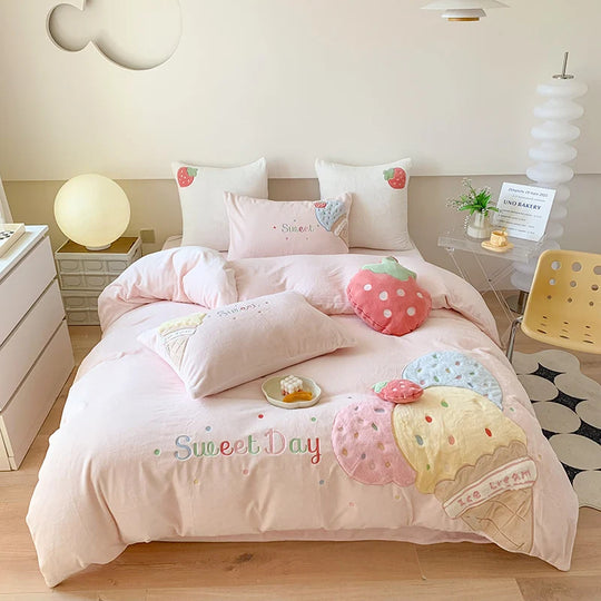 Bettwäscheset Damen mit 3D-Plüschapplikationen und Kuschelkissen 6