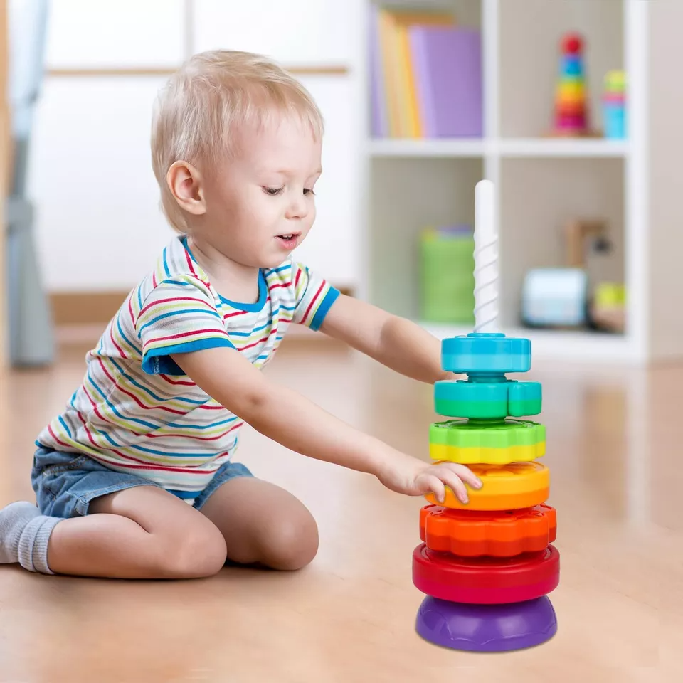 Bunter Stapelturm Holz für Kinder mit Rotierendem Design zur Förderung der Feinmotorik 1