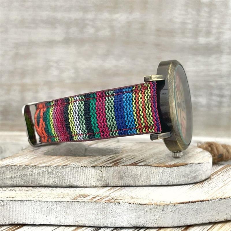 Damen Armbanduhr mit mehrfarbigem Regenbogenmuster 1