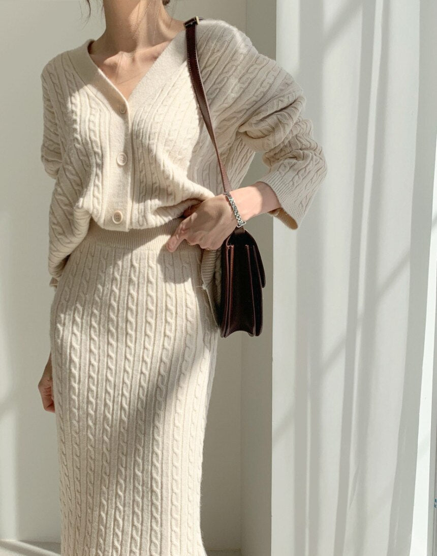Damen Oberteil und Rockset Strickdesign 8