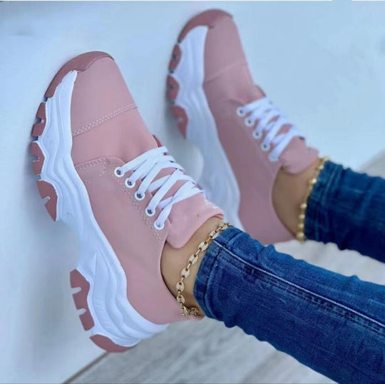 Damen Sneaker mit Plateau und Rundzehen für Sportliche Freizeitstyles 10
