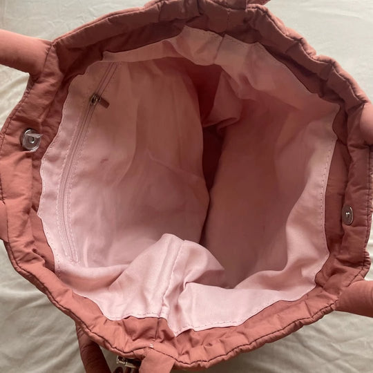 Damen Umhängetasche mit modernem Puffer-Design 4