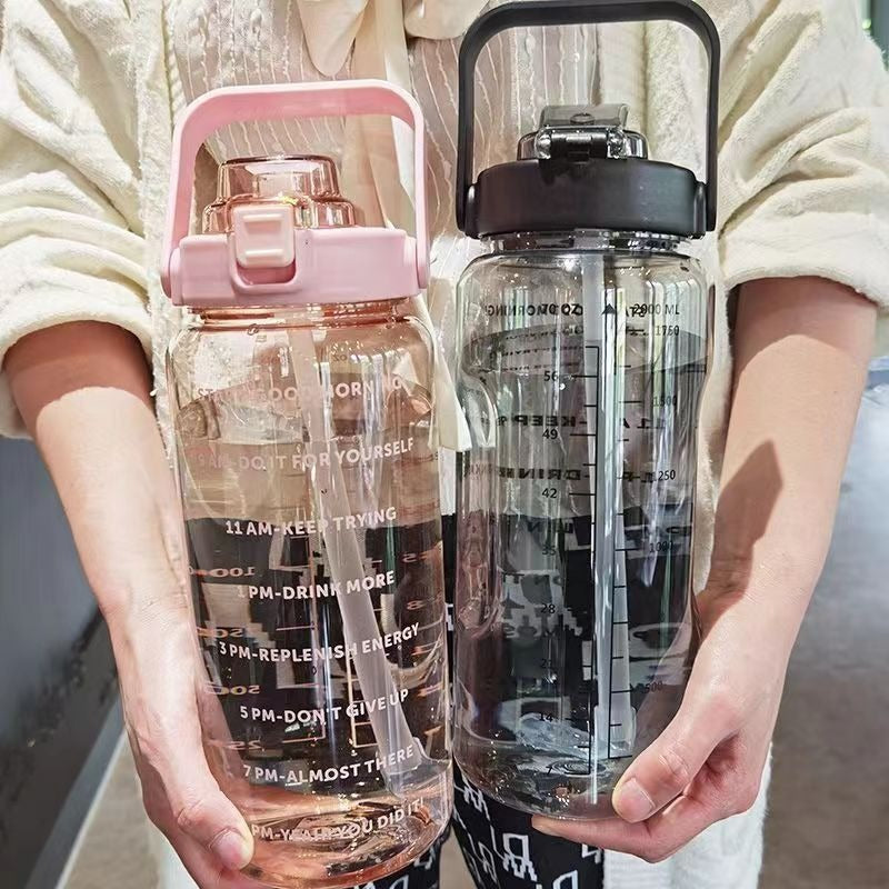 Damen Wasserflasche mit praktischem Design 1