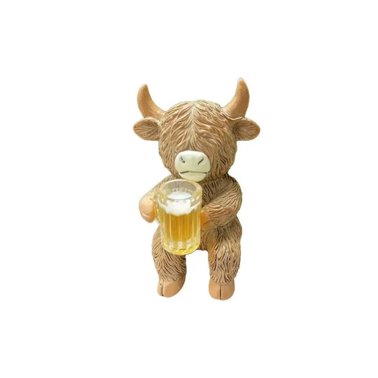 Dekorative Highlandrinderfigur mit Bierglas für Zuhause und Büro 0