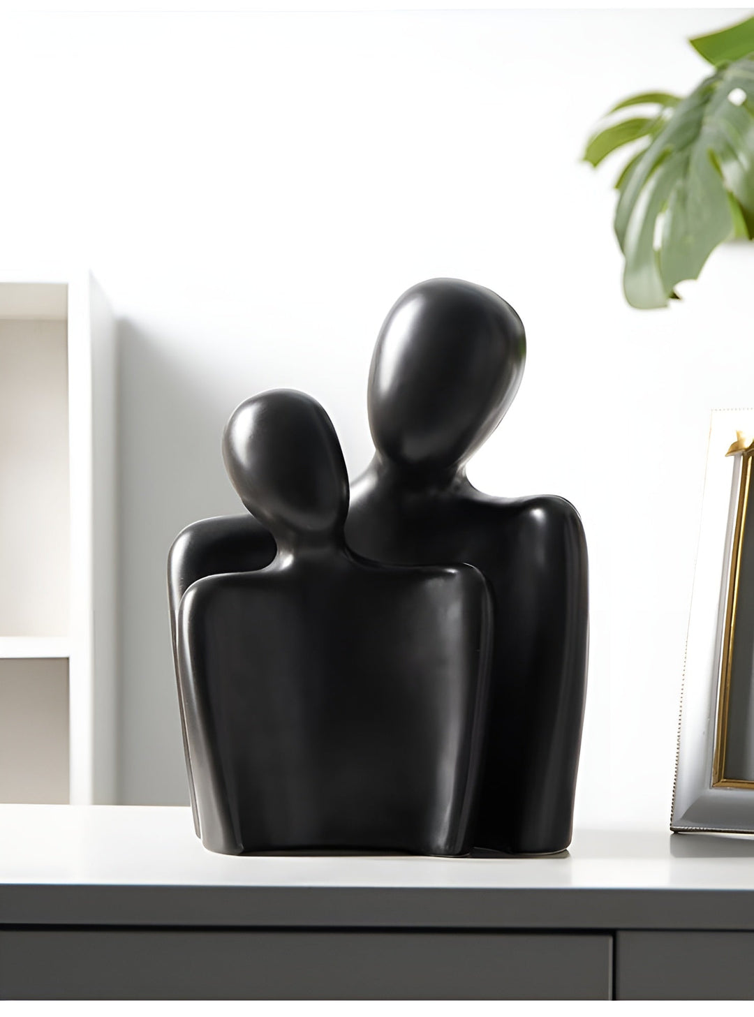 Dekorative Keramikskulptur für modernes Wohndesign 0