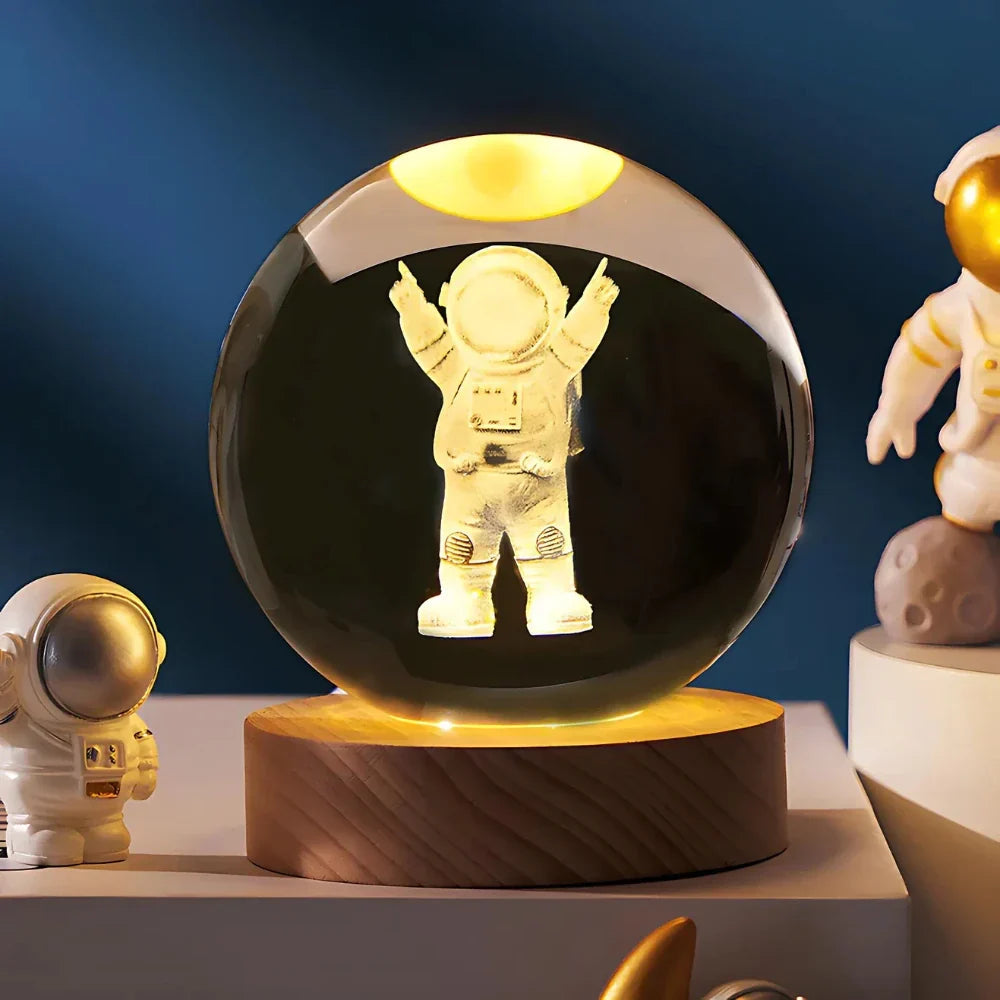 Dekorative Kristallkugel mit 3D-Engravur für stimmungsvolles Licht 4