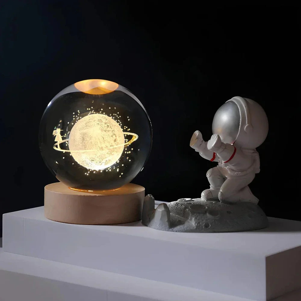 Dekorative Kristallkugel mit 3D-Engravur für stimmungsvolles Licht 8