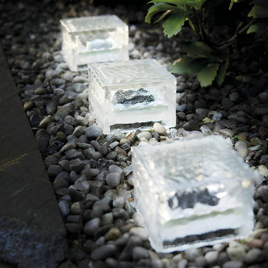 Dekorative Solarlampe für den Außenbereich 1