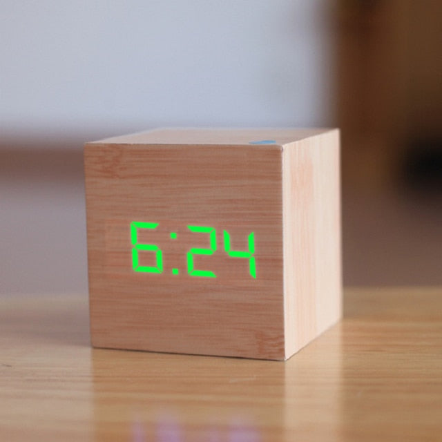 Digitaler LED Wecker CubeGlow im modernen Design 5