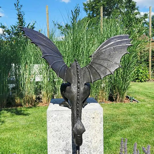 Drachenstatue für Garten und Innenräume 4