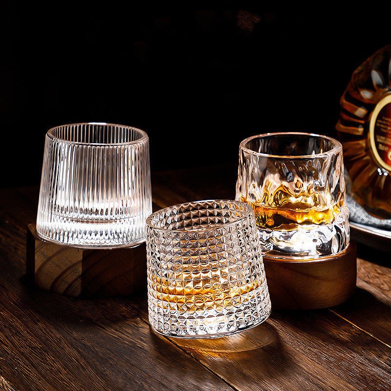 Drehbare Whiskygläser für stilvollen Genuss 5