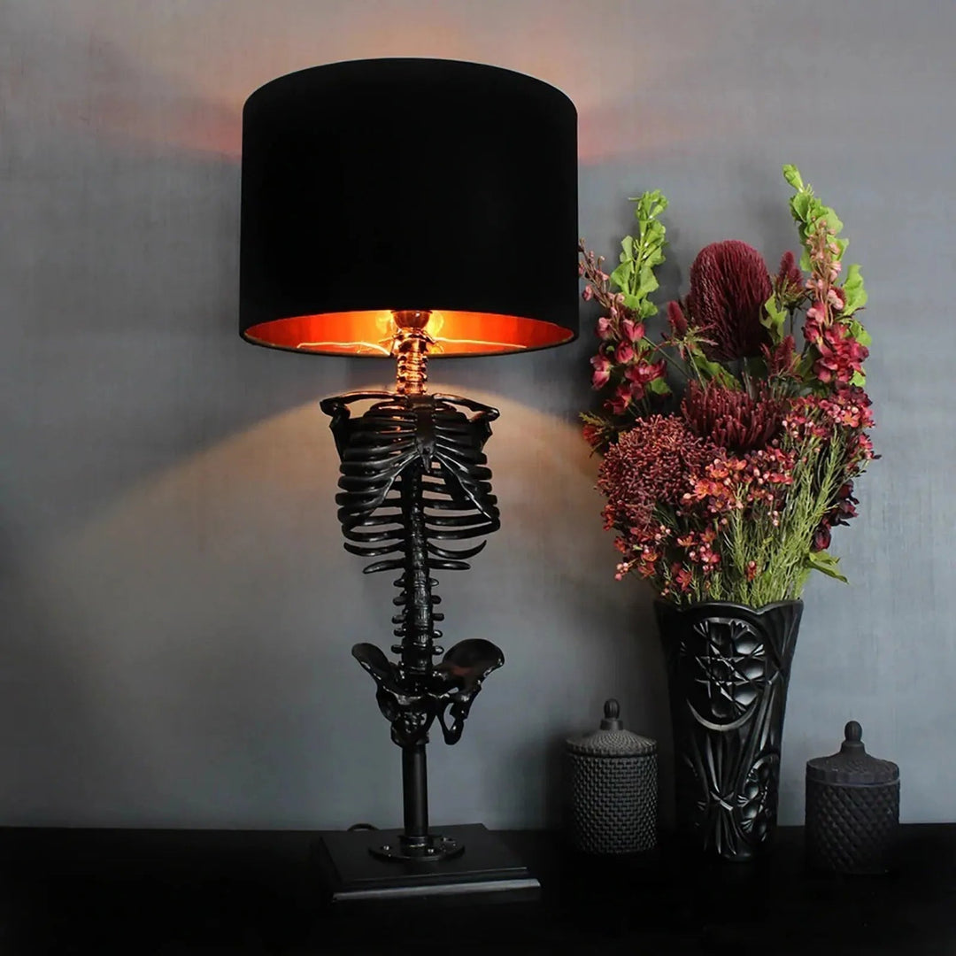 Gothic Tischlampe mit Skelett Design 1