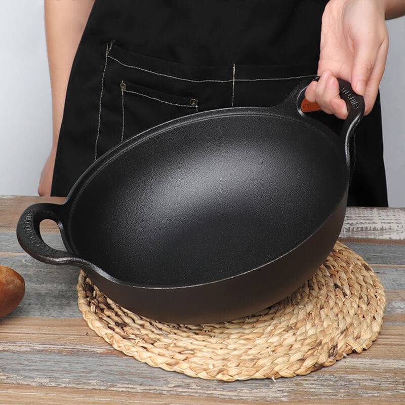 Gusseisenpfanne für intensives Kochen 5