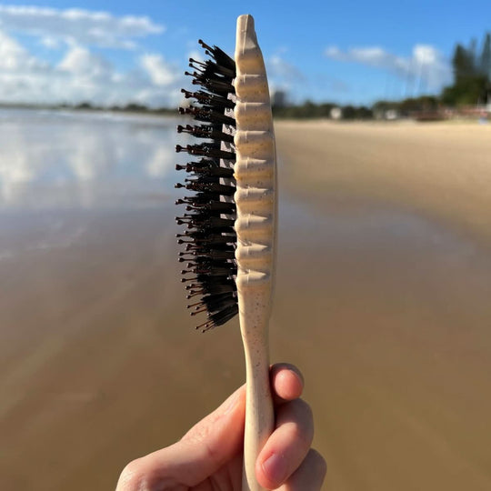 Haarbürste für krausfreie Locken und Definition 6