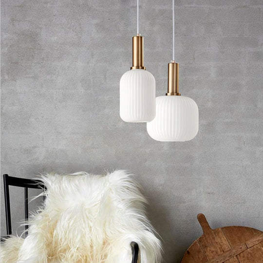 Hängeleuchte im Retro-Stil mit farbigem Glas 6