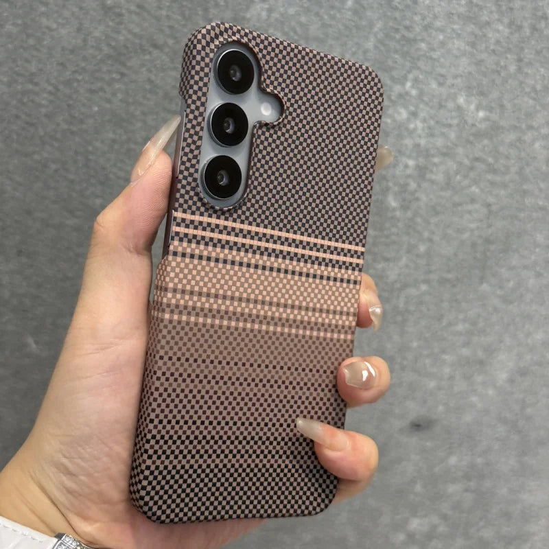 Harte Handyhülle für Samsung Galaxy S25 S24 Plus mit Modernem Karbonfaser-Muster 0