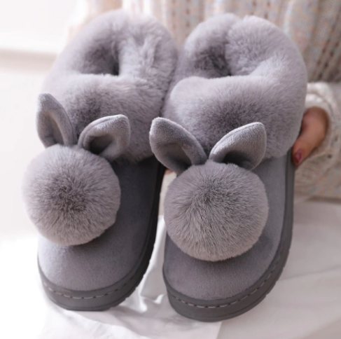 Hausschuhe für Damen im Hasen-Design 3