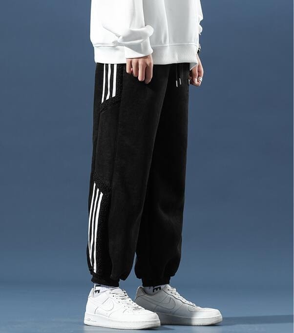 Herren Fleece-Hosen im modernen Streetstyle 4
