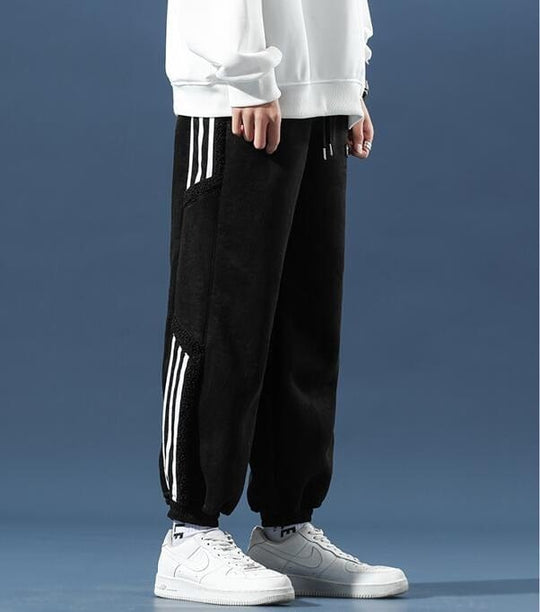 Herren Fleece-Hosen im modernen Streetstyle 4