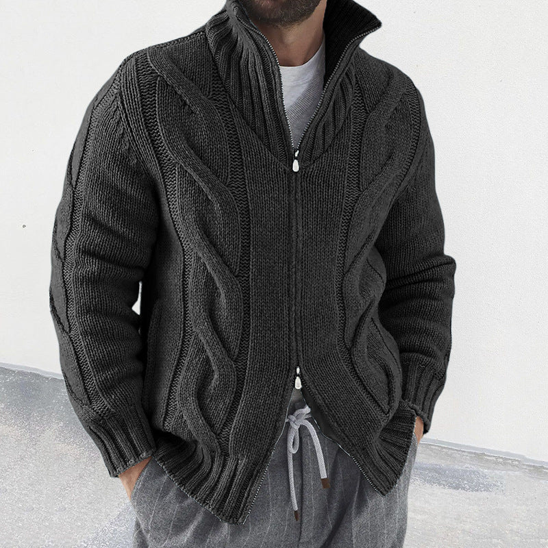 Herren Strickjacke mit Stehkragen und Zopfärmeln 2