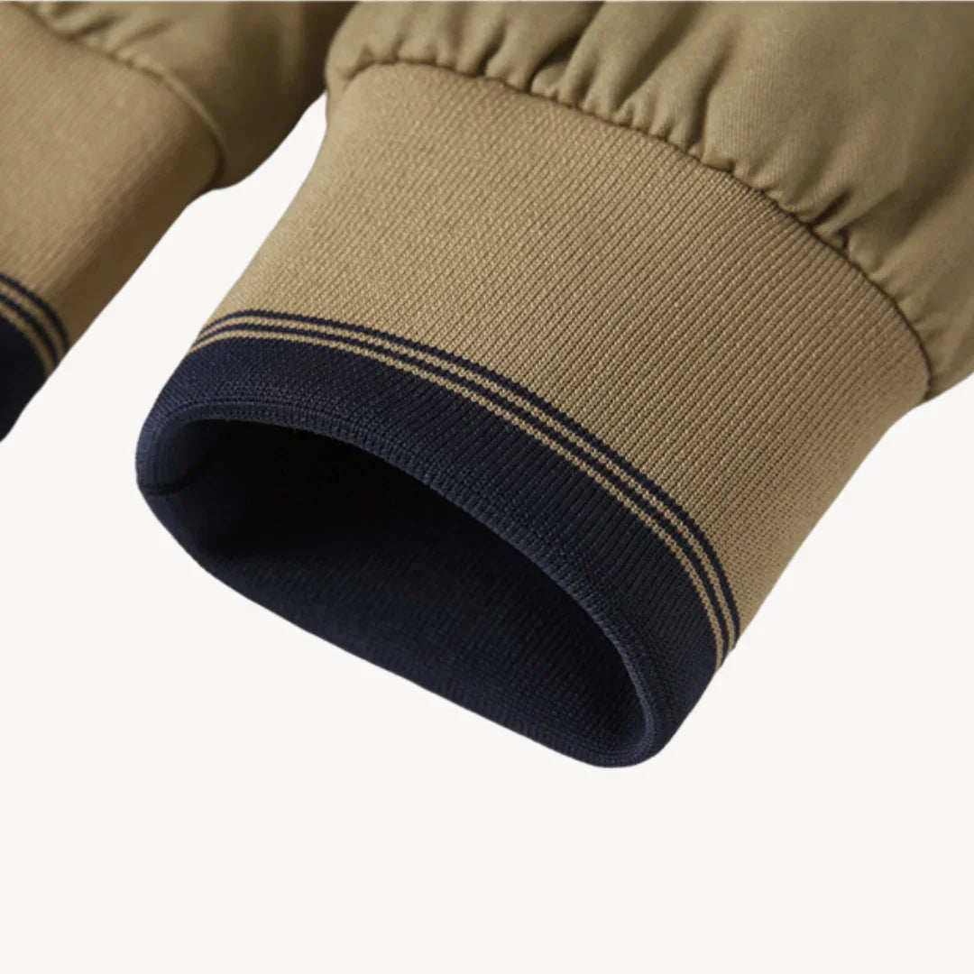 Herren Wende-Bomberjacke im modernen Stil 6
