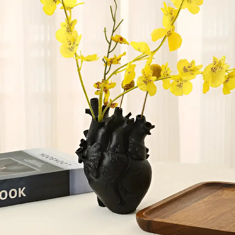 Herzförmige Blumenvase für Zuhause – Einzigartiges Design für Dekoration und Blumen 0
