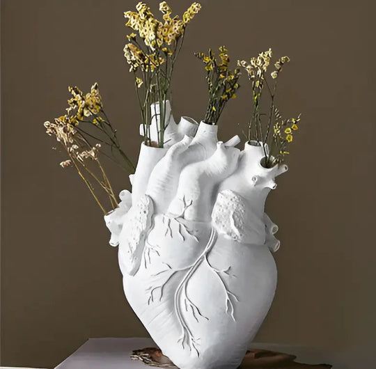 Herzförmige Blumenvase für Zuhause – Einzigartiges Design für Dekoration und Blumen 2