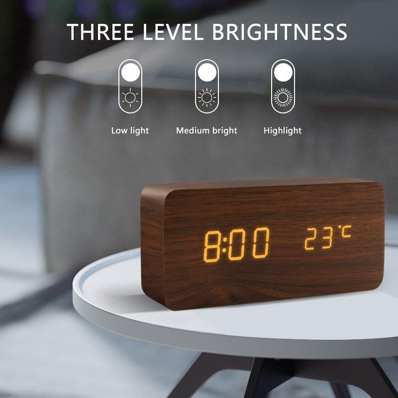 Holzblock-LED-Wecker für modernes Wohnen 1