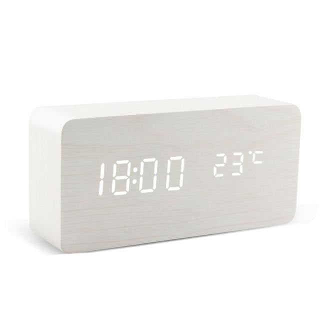 Holzblock-LED-Wecker für modernes Wohnen 11