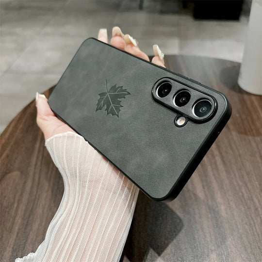 Hülle für Samsung S-Serie aus Lammleder mit Ahornblättern 8