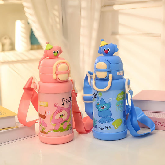 Isolierte Trinkflasche für Kinder und Erwachsene mit Verspieltem Design 1