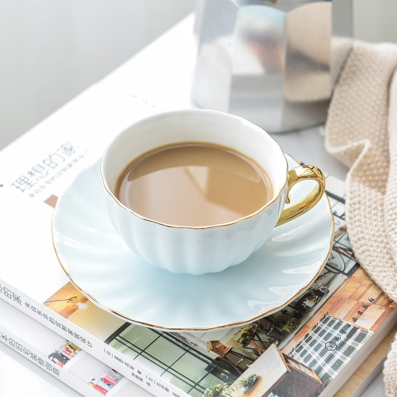 Kaffeetasse mit Untertasse Kreatives Design für Stilvolle Anlässe 3