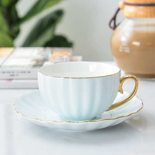 Kaffeetasse mit Untertasse Kreatives Design für Stilvolle Anlässe 9