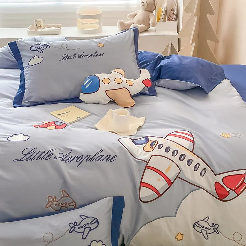 Kinder Bettwäsche Set Flugzeugmotiv mit Stickerei 1