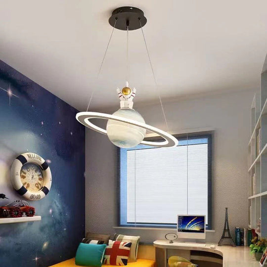 Kinder LED-Hängeleuchte mit Planetenmotiv 2