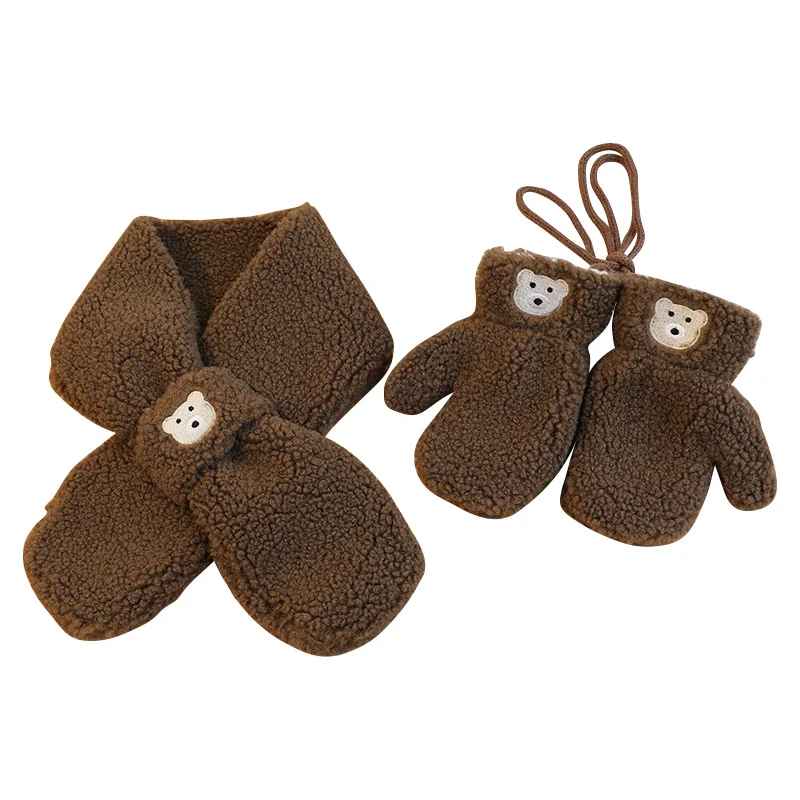 Kinder Winterset Fleece Fäustlinge und Schal mit Bär 0