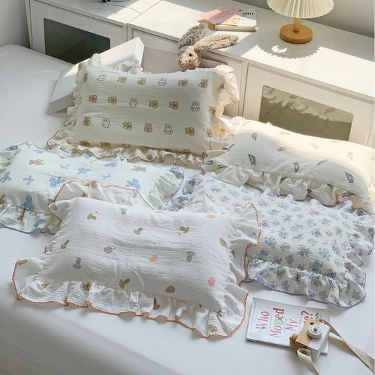 Kinderkissenbezug-Set Musselin mit Hasenmotiv und Rüschen 1