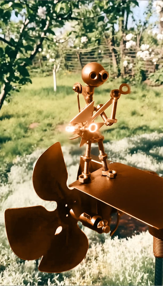 Kinetische Gartenskulptur Windmühle Rock Band für Garten und Terrasse 3