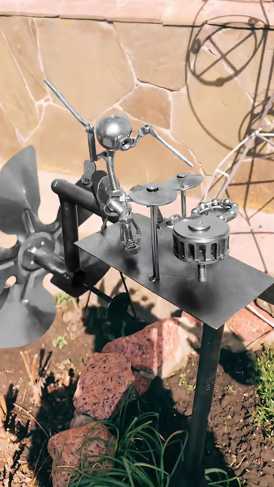 Kinetische Gartenskulptur Windmühle Rock Band für Garten und Terrasse 4