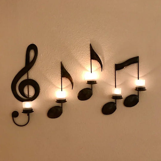 Kronleuchter mit Musiknoten für stilvolle Akzente 7