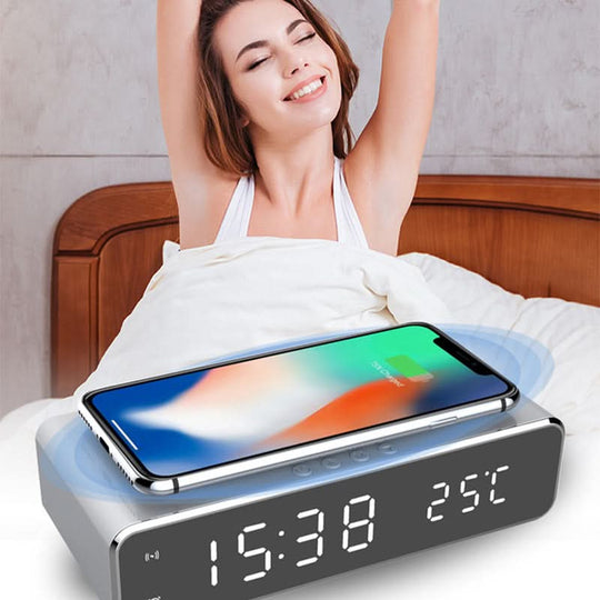 LED-Wecker mit integriertem kabellosen Ladegerät 2