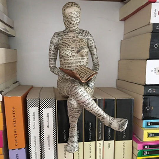 Lesende Frauenstatue Kunstharz Stilvolle Dekoration für Wohnzimmer und Büro 9