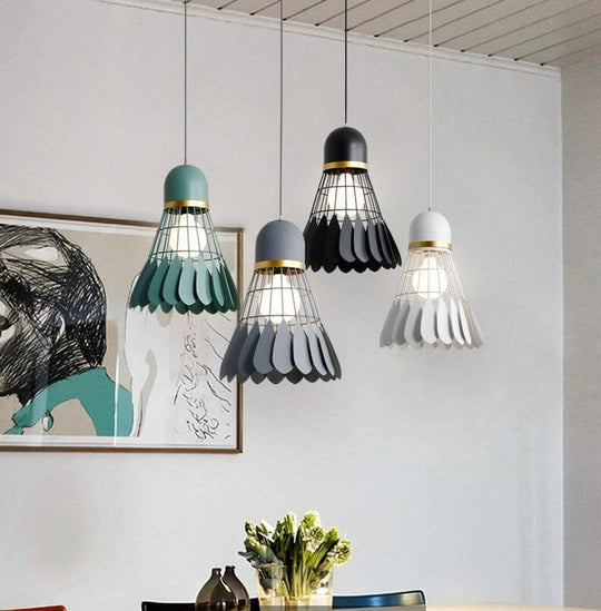 Minimalistische Kandelaberlampe im Badminton-Stil 4
